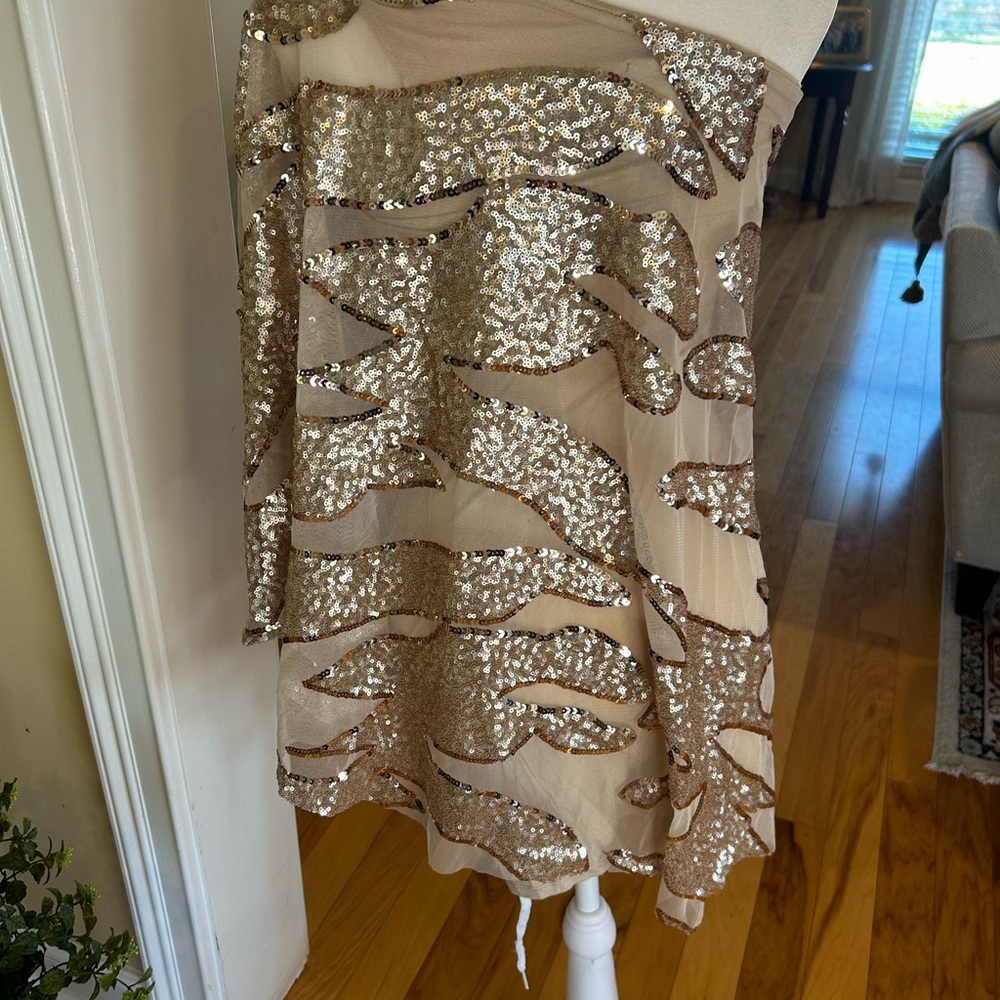 NWT Bebe Corsican Nights Moore Asymmetrical One-Shoulder Sequin Mini Dress - Picture 4 of 14